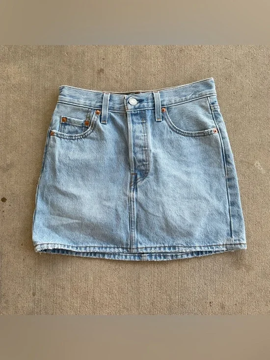 Levi's Women's Icon Skirt in a light-wash blue denim. - Picture 4 of 8